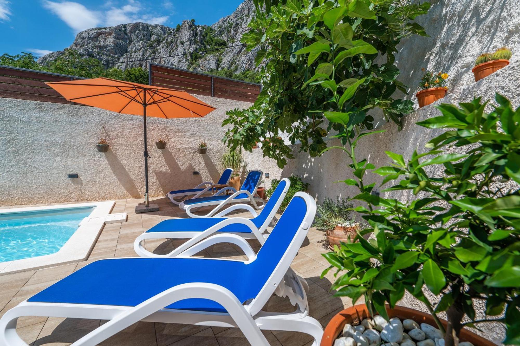 Marina On The Second Floor Makarska